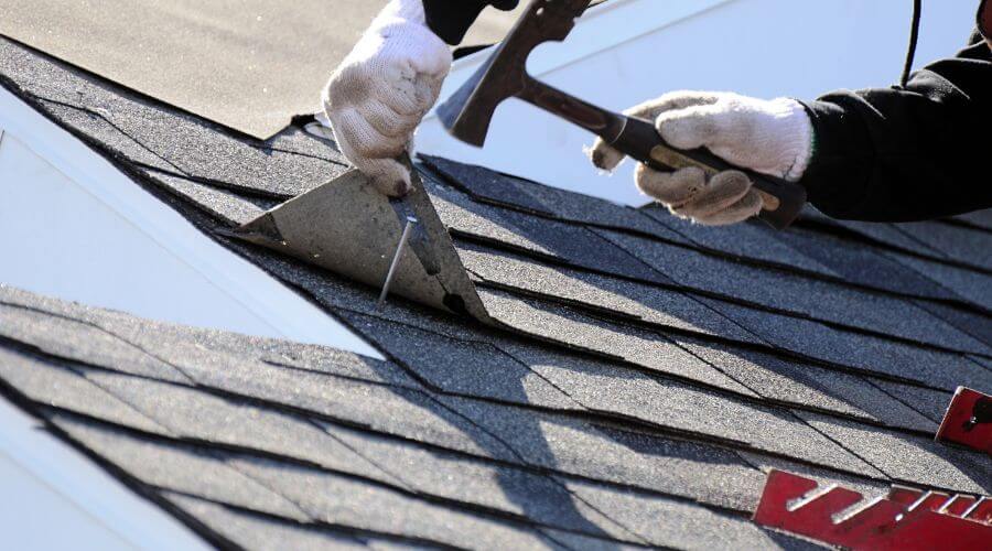 Professional gutter cleaning in Frenchglen, OR